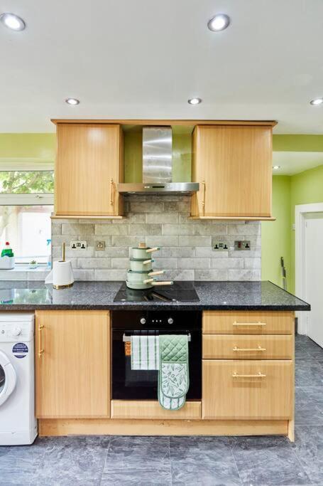 *Little Haven In Leeds* ¤Private Parking¤ Ensuite Λιντς Εξωτερικό φωτογραφία