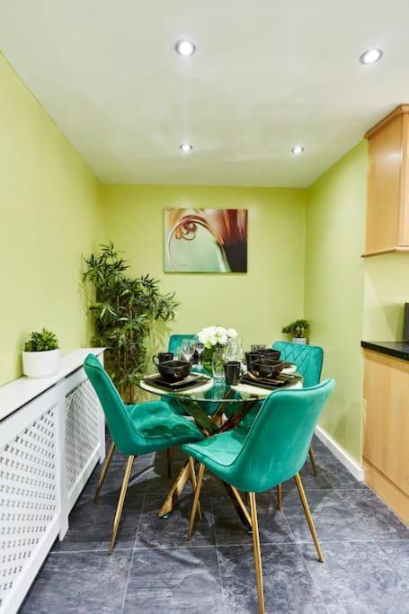 *Little Haven In Leeds* ¤Private Parking¤ Ensuite Λιντς Εξωτερικό φωτογραφία